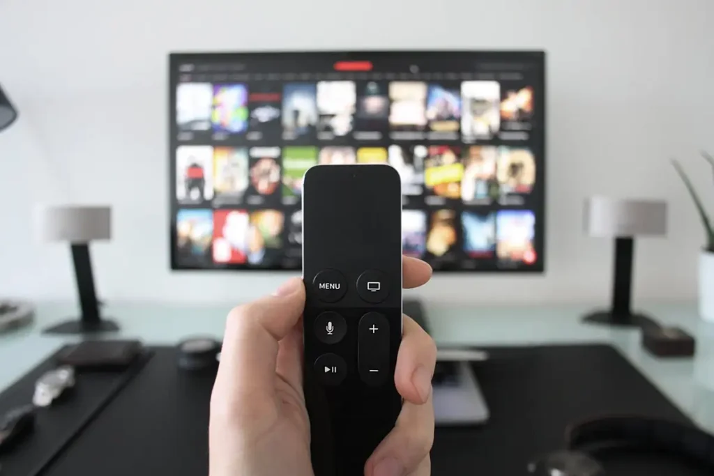 Movierulz APK versions include Version 3, Version 4, and Version 5. Each version of Movierulz APK offers different performance, features, and compatibility depending on your device. Version 5 is the latest Movierulz APK version with faster streaming and improved stability, while Version 4 remains a stable option for many users.
